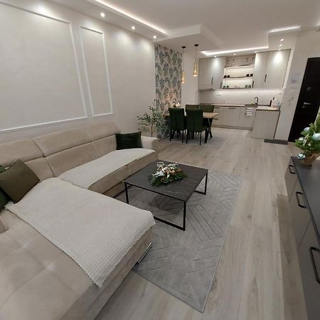 Appartement Kat Apartman à Subotica Extérieur photo