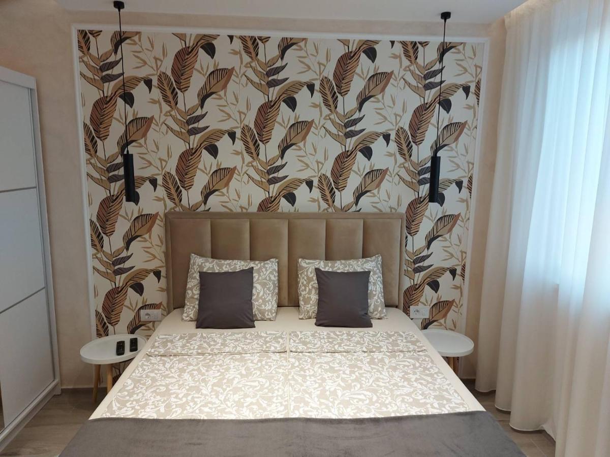 Appartement Kat Apartman à Subotica Extérieur photo