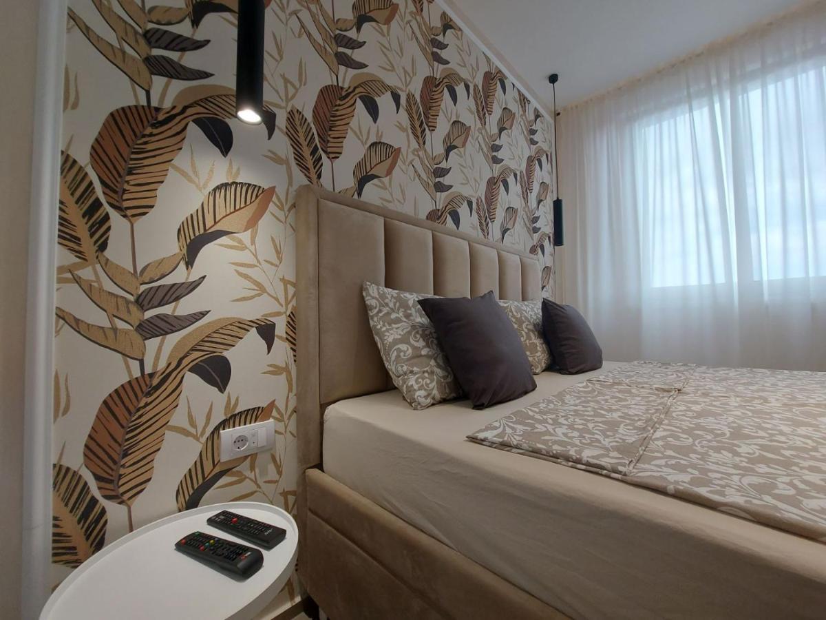 Appartement Kat Apartman à Subotica Extérieur photo
